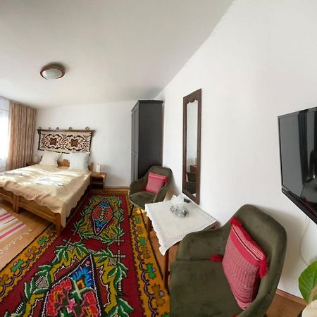 Pensiunea Casa Bianca - Bucovina Vama  Buitenkant foto